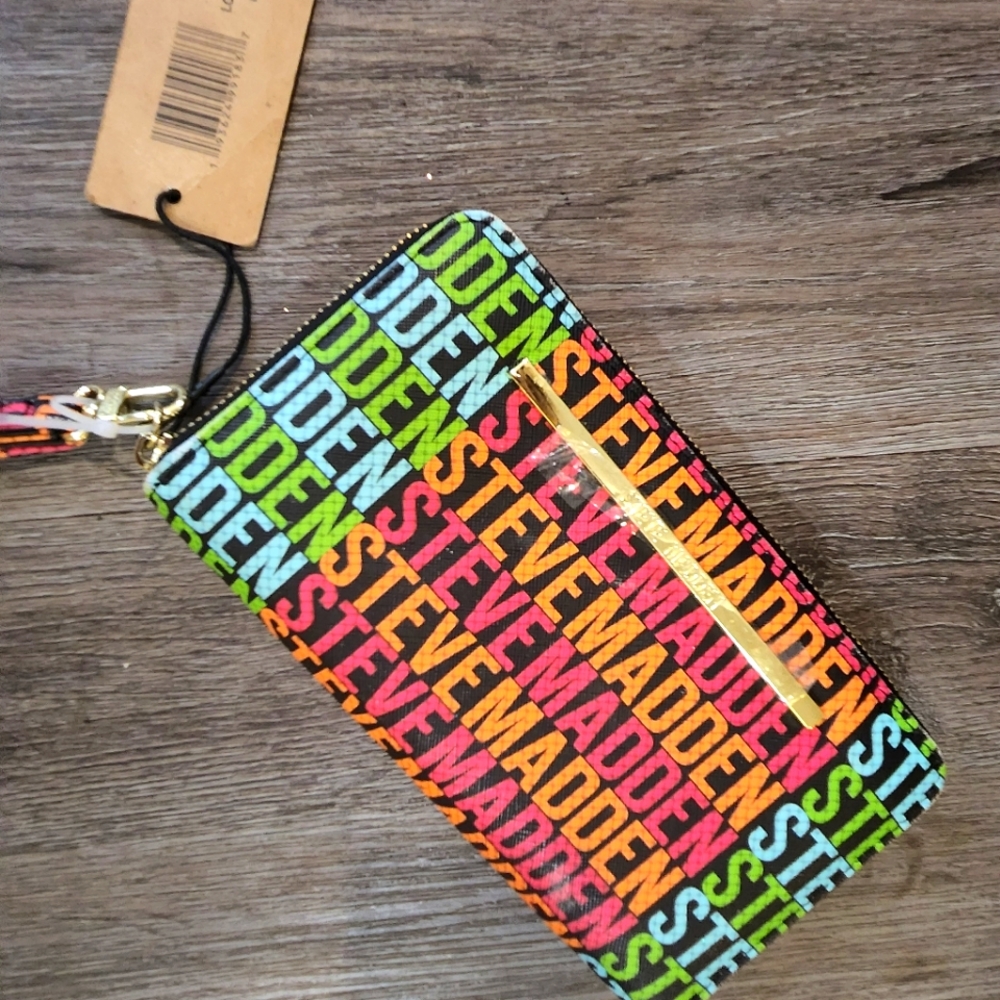 NWT LARGE STEVE MADDEN WALLET